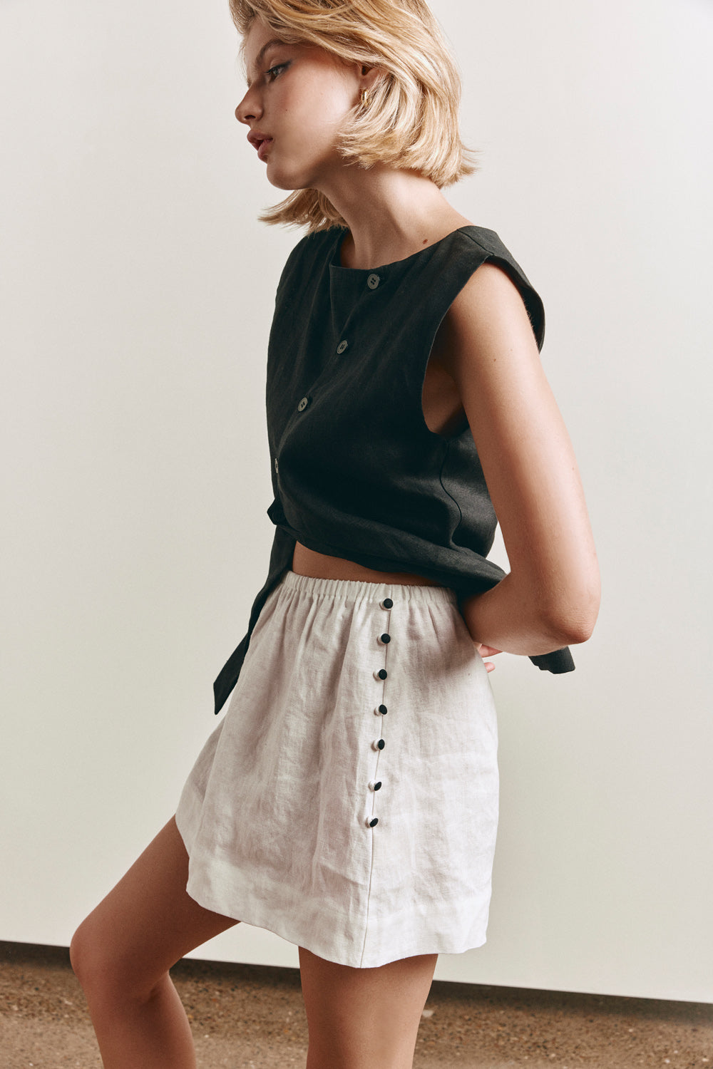 Verge girl clearance white linen skirt