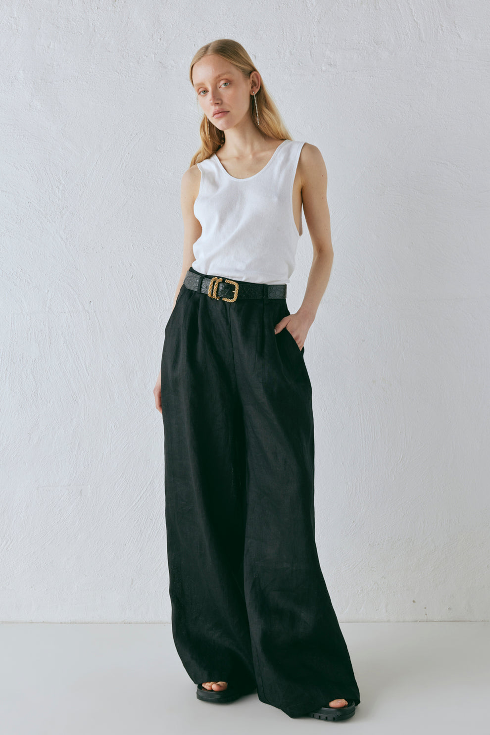 Energy Flows Linen Pants Black