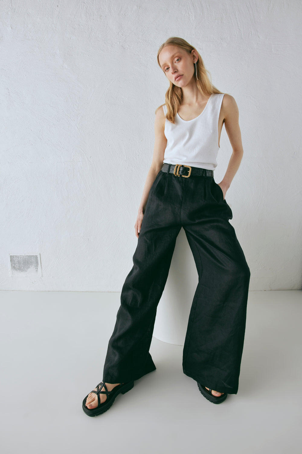 Energy Flows Linen Pants Black